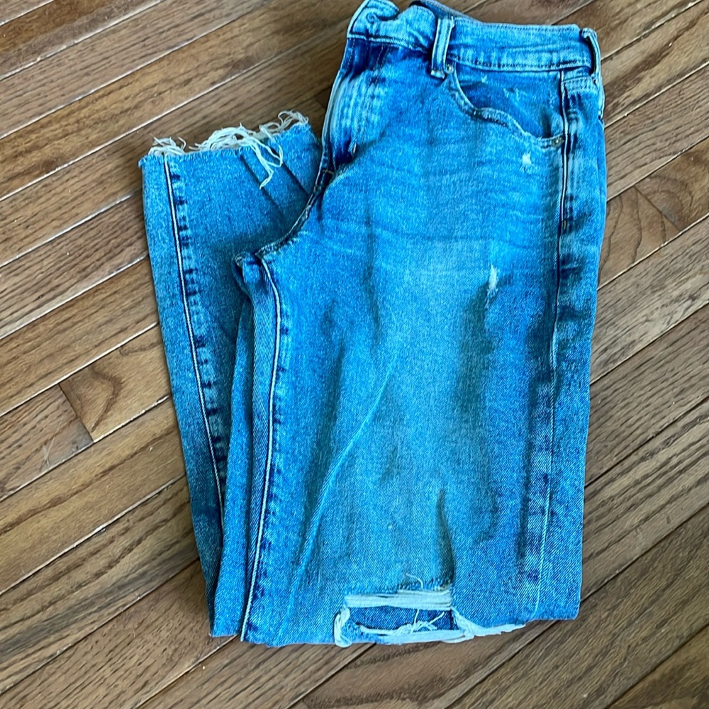 Gap girlfriend cropped Jean